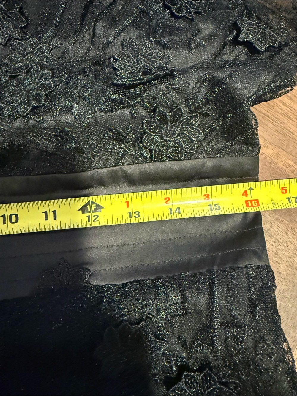 Lulu's, NWT Floral 3d Black Lace V-Neck Long-Sleeve Jumpsuit, Size L - Picture 11 of 16